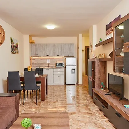 Apartment лазур с безплатен паркинг